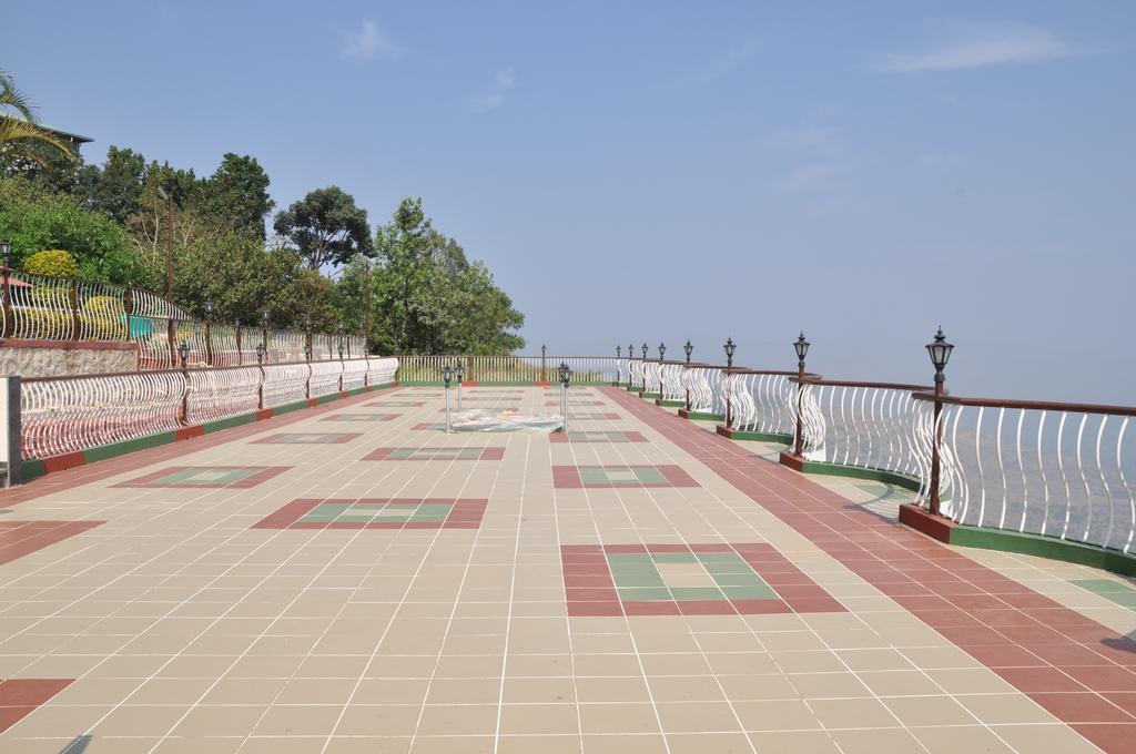 Raval Bunglow Hotel Panchgani Esterno foto
