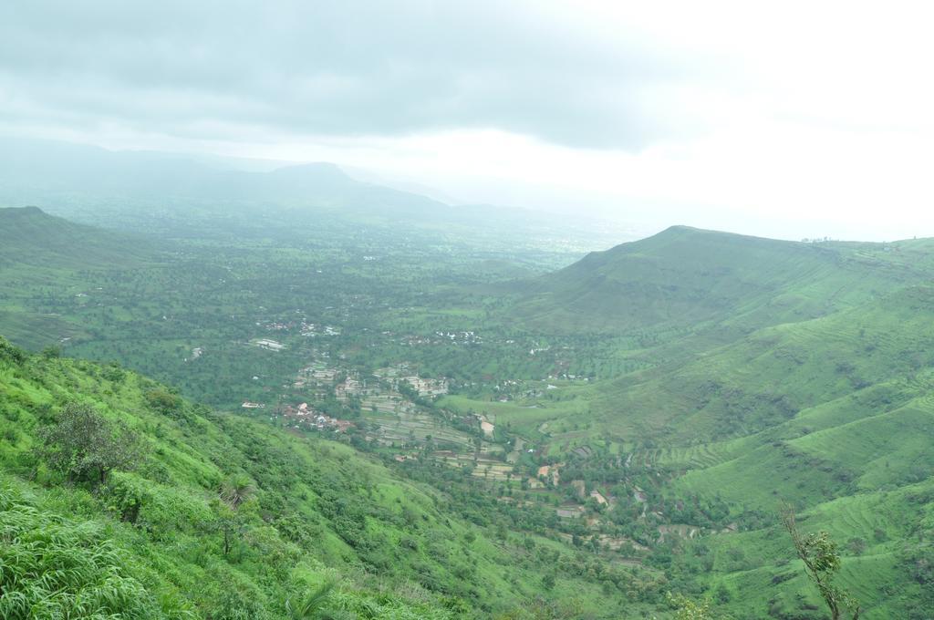 Raval Bunglow Hotel Panchgani Esterno foto