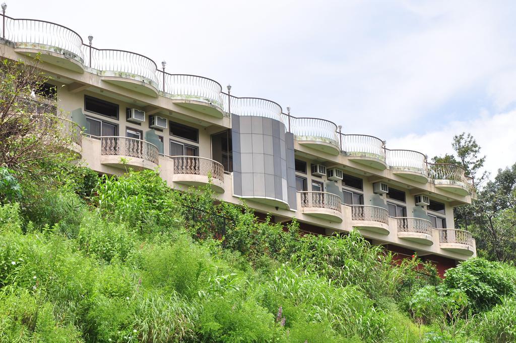 Raval Bunglow Hotel Panchgani Esterno foto
